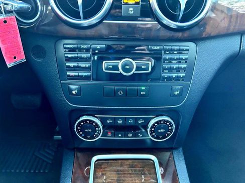 Used 2015 Mercedes-Benz GLK 350 4MATIC image 21