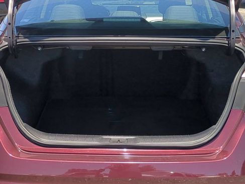 Used 2024 Nissan Altima 2.5 SV FWD image 30