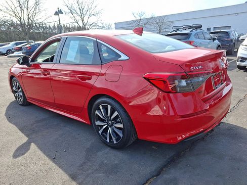 Used 2023 Honda Civic EX image 4