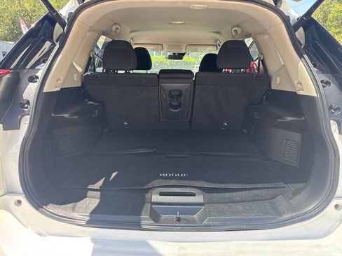 Used 2020 Nissan Rogue SV AWD/4WD image 10