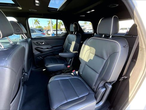 Certified 2023 Chevrolet Traverse Premier w/ Redline Edition FWD image 10