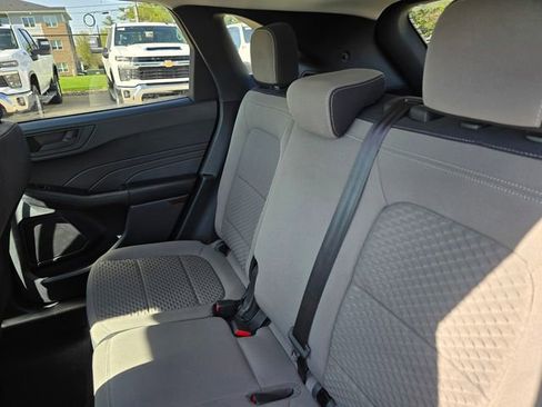 Used 2022 Ford Escape SE w/ SE Sport Appearance Package image 16