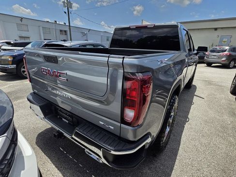 Used 2023 GMC Sierra 1500 SLE AWD/4WD image 3