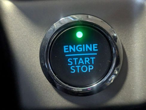 Certified 2023 Ford Expedition XLT image 32