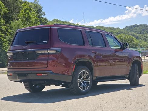 New 2026 Jeep Grand Wagoneer 4WD image 12