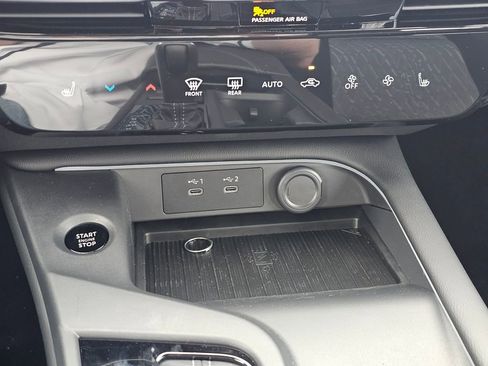 New 2026 Nissan Sentra SV w/ SV Convenience Package FWD image 14