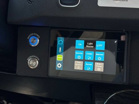 Used 2023 Mercedes-Benz Sprinter 3500 w/ Parking Package image 41