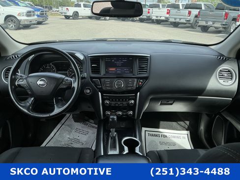 Used 2019 Nissan Pathfinder SV FWD image 28