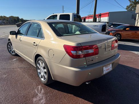 Used 2006 Lincoln Zephyr image 6