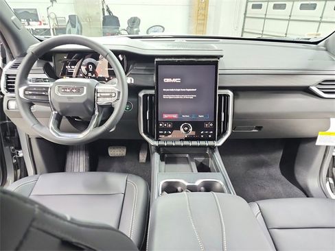 New 2026 GMC Acadia Elevation image 25