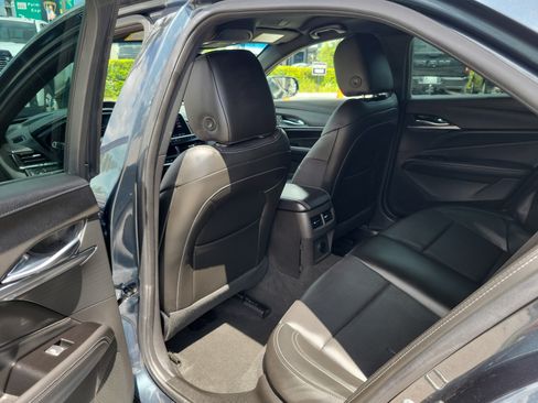 Used 2021 Cadillac CT4 Premium Luxury RWD image 14