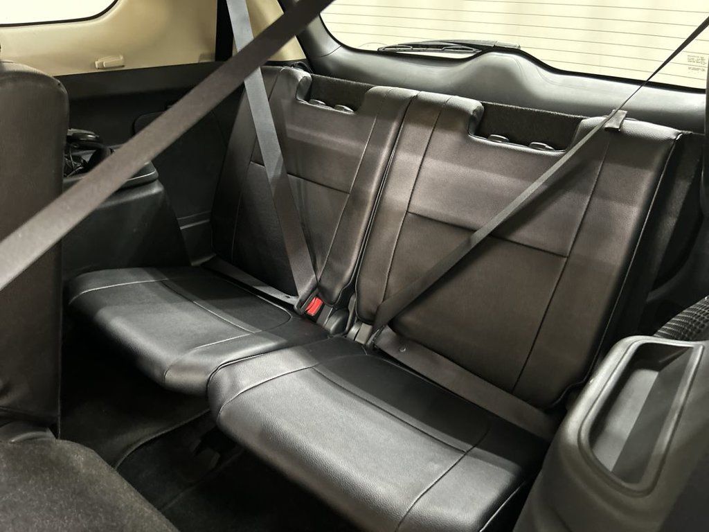 Used 2016 Mitsubishi Outlander GT AWD/4WD image 23
