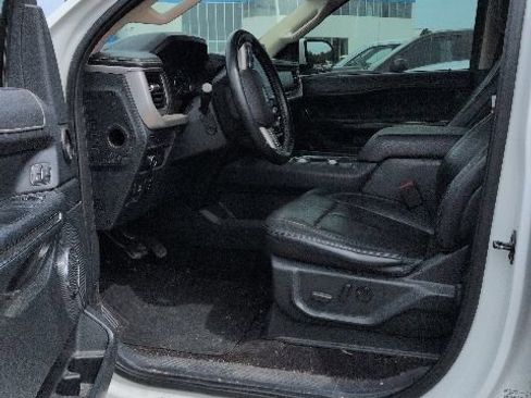 Used 2022 Ford Expedition XLT AWD/4WD image 10
