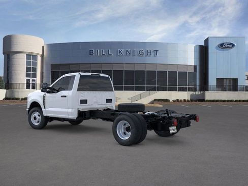 New 2025 Ford F350 XL w/ XL Chrome Package image 5