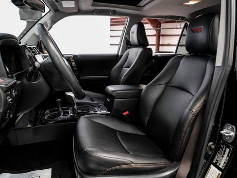 Used 2022 Toyota 4Runner TRD Off-Road Premium w/ Moonroof Package AWD/4WD image 34