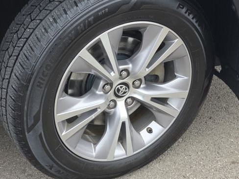 Used 2016 Toyota Highlander Plus image 9