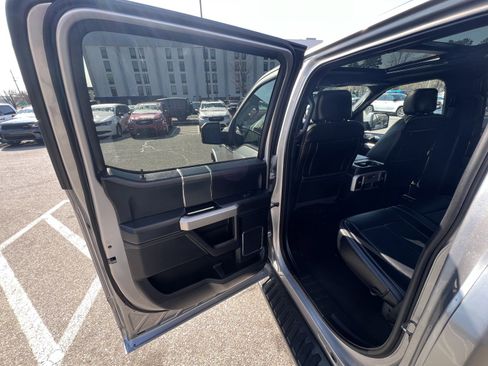 Used 2020 Ford F150 Lariat AWD/4WD image 10