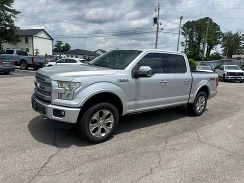 Used 2016 Ford F150 Platinum w/ Equipment Group 701A Luxury AWD/4WD image 2