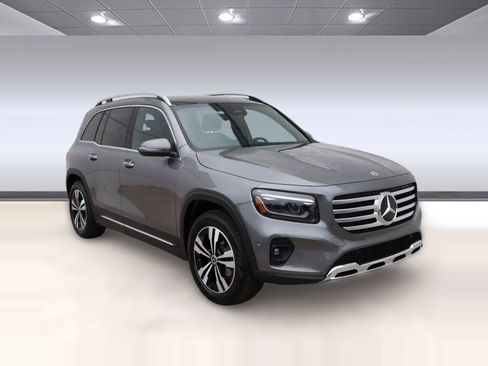 New 2025 Mercedes-Benz GLB 250 image 19