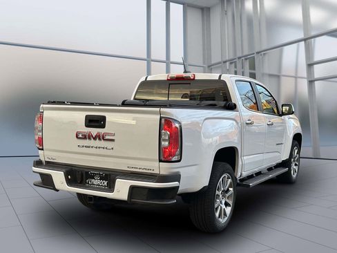 Used 2022 GMC Canyon Denali image 5