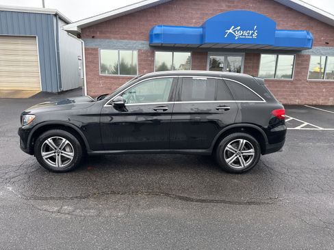 Used 2019 Mercedes-Benz GLC 300 GLC 300 image 3