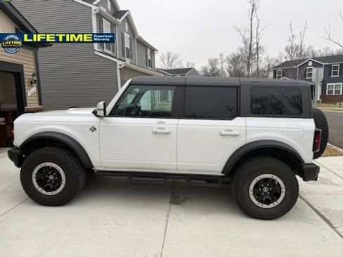 Used 2023 Ford Bronco Outer Banks w/ Sasquatch Package image 2