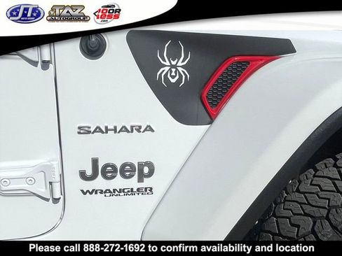 Used 2022 Jeep Wrangler Unlimited Sahara w/ Cold Weather Group AWD/4WD image 9