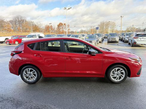 Certified 2025 Subaru Impreza 2.0i image 6