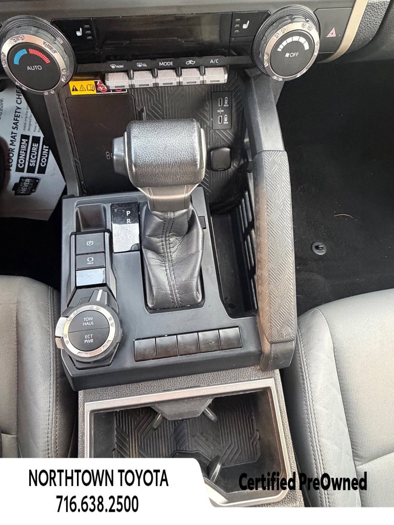 Used 2024 Toyota Tacoma SR5 AWD/4WD image 17