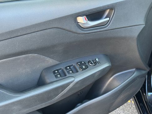 Used 2020 Hyundai Accent SE image 20