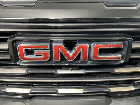 Used 2023 GMC Sierra 1500 AT4X image 10