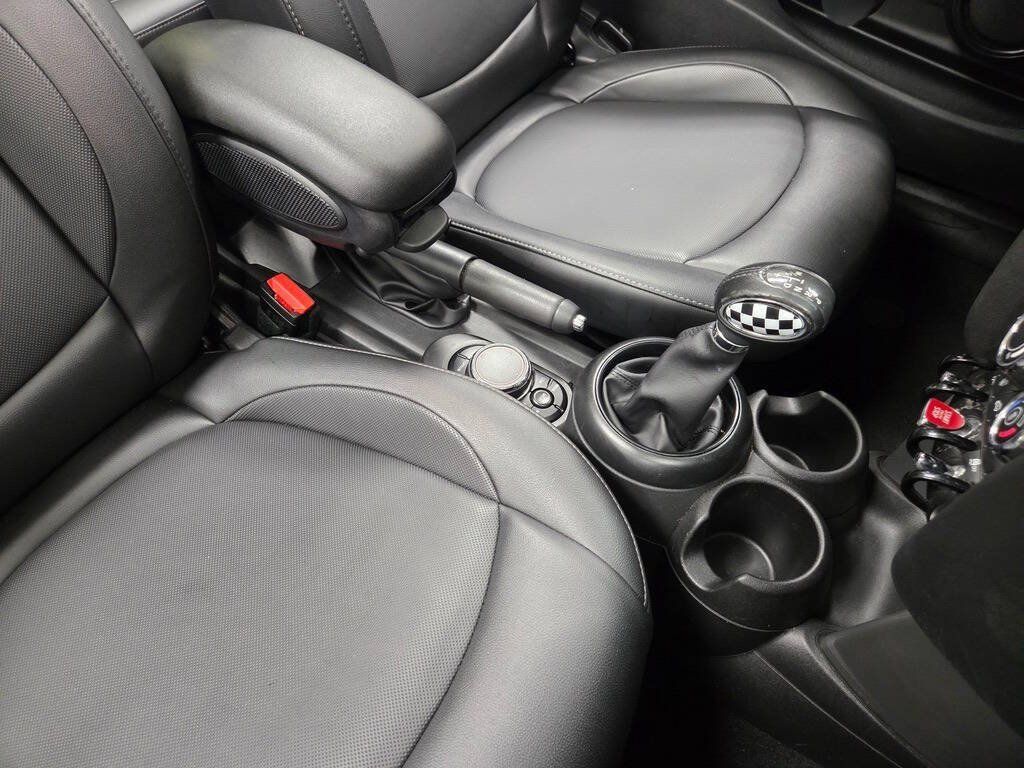 Used 2019 MINI Cooper Convertible w/ Signature Upholstery Package FWD image 40