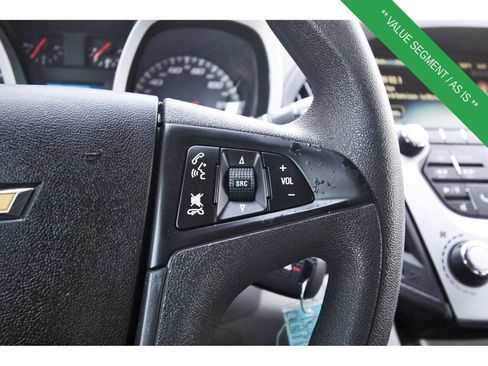 Used 2017 Chevrolet Equinox LS FWD image 18