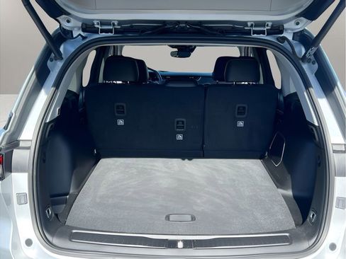 Used 2022 Jeep Grand Cherokee Limited image 25