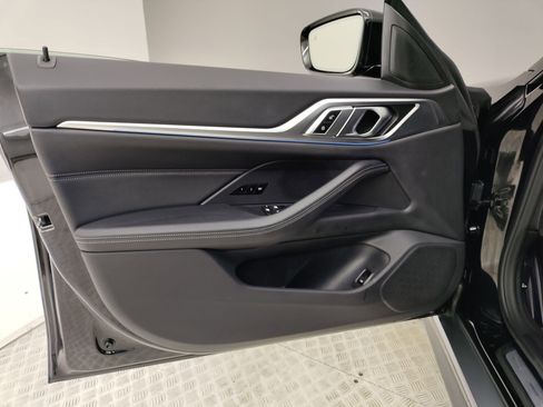 Used 2023 BMW i4 eDrive35 w/ Premium Package image 11