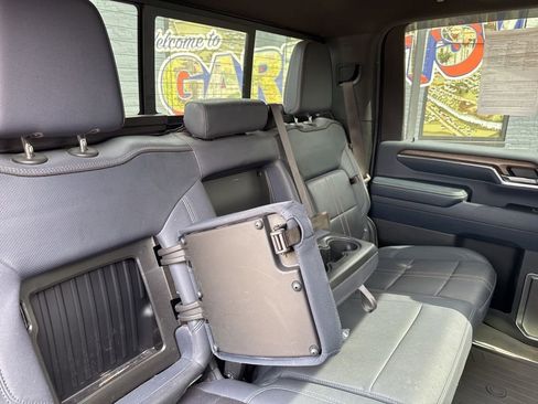 Used 2024 Chevrolet Silverado 2500 High Country w/ Technology Package AWD/4WD image 13