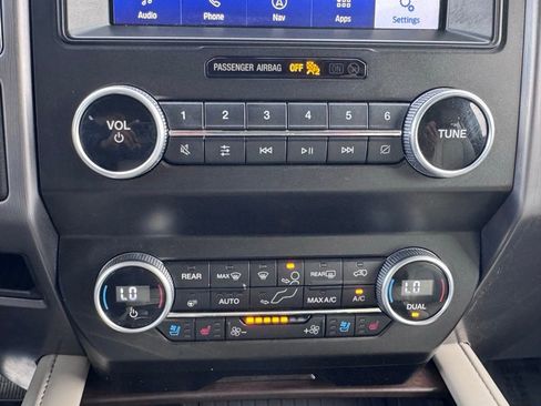 Used 2021 Ford Expedition Platinum AWD/4WD image 17