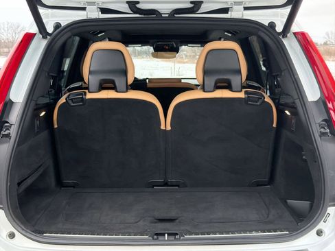 Used 2018 Volvo XC90 T6 Momentum w/ Convenience Package image 35