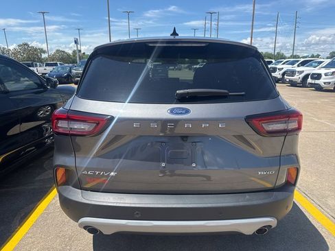 Used 2024 Ford Escape Active w/ Tech Pack #1 AWD/4WD image 4