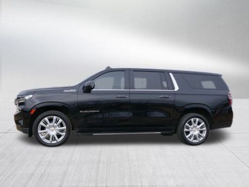 Used 2024 Chevrolet Suburban High Country image 6