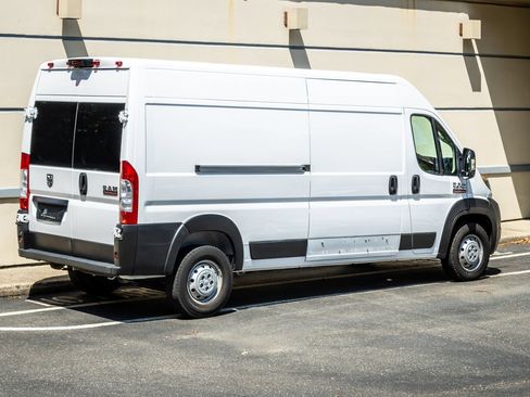 Used 2022 RAM ProMaster 2500 FWD image 8