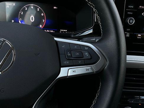 Used 2025 Volkswagen Taos S image 33