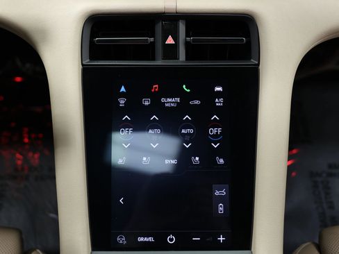 Used 2022 Porsche Taycan 4 Cross Turismo w/ Technology Package image 39