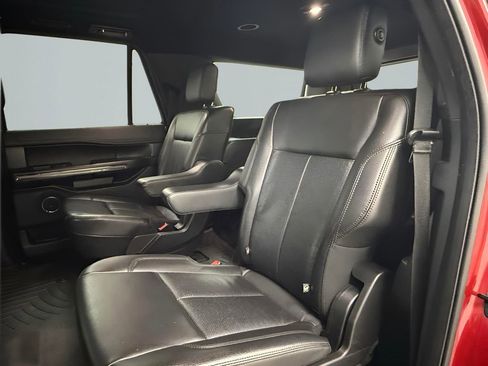 Used 2020 Ford Expedition Max XLT w/ Equipment Group 202A image 10