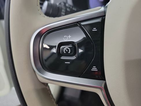 Certified 2024 Volvo XC90 B6 Plus w/ Protection Package AWD/4WD image 24
