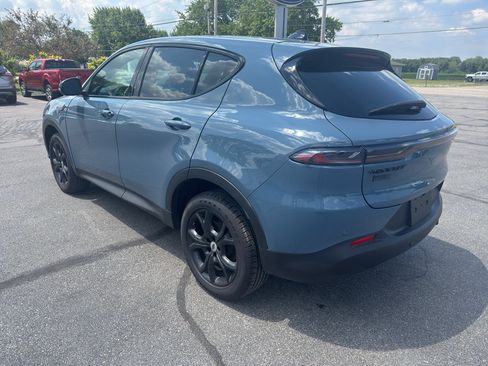Used 2024 Dodge Hornet GT w/ GT Blacktop Package AWD/4WD image 8