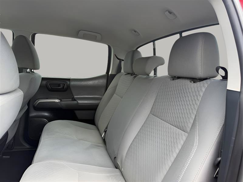 Used 2020 Toyota Tacoma SR5 AWD/4WD image 24