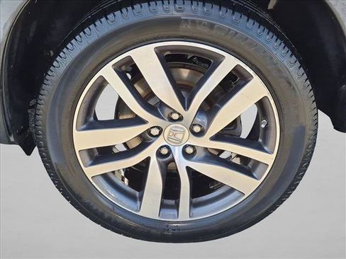 Used 2016 Honda Pilot Touring image 16