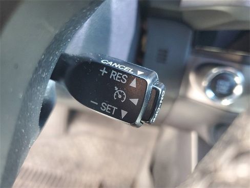 Used 2017 Toyota Tacoma TRD Off-Road image 21