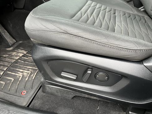 Used 2020 Ford Explorer XLT w/ Class III Trailer Tow Package image 14